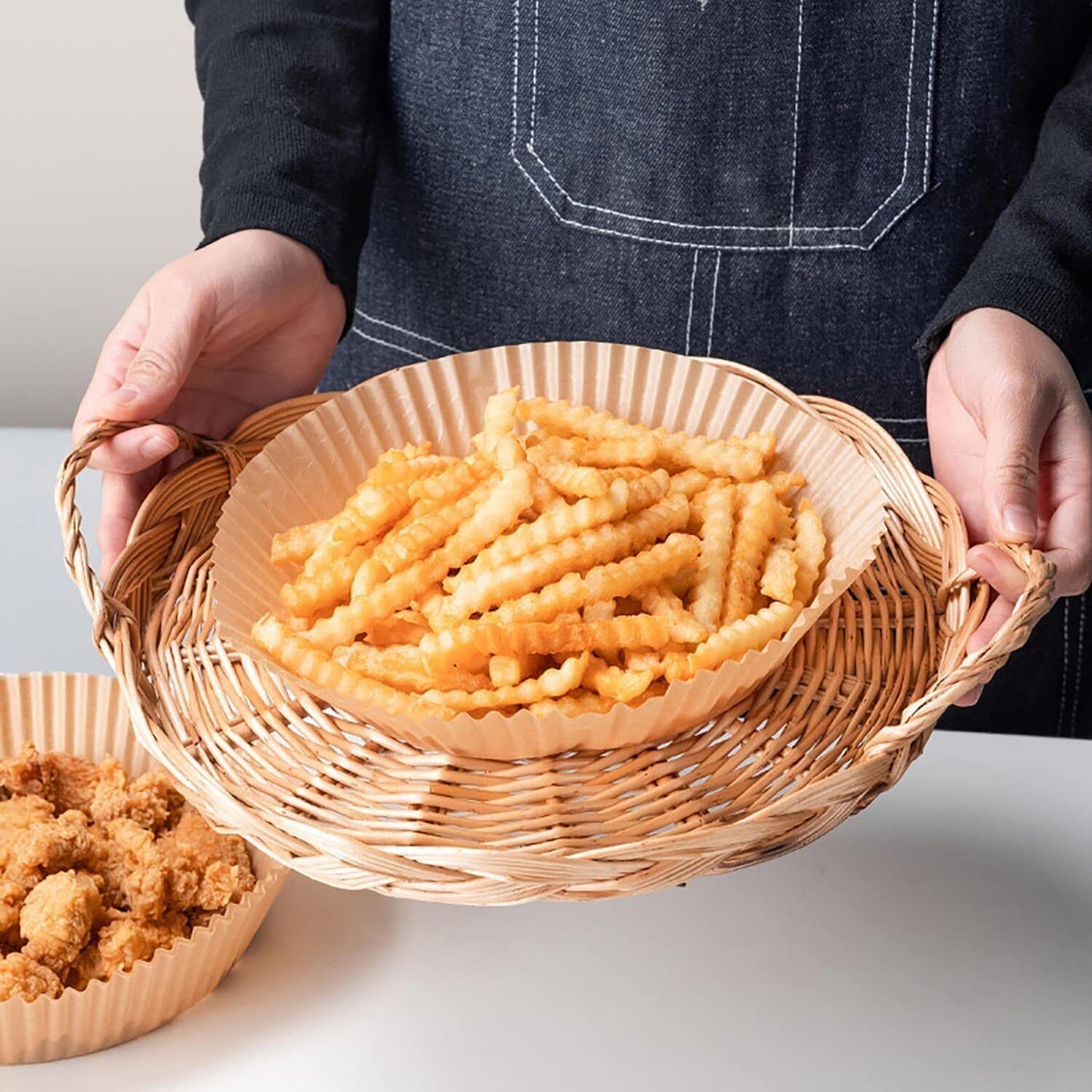 All-in-One Air Fryer Paper Liners – 200pcs, Non-Stick, Grease-Proof, 6.3”